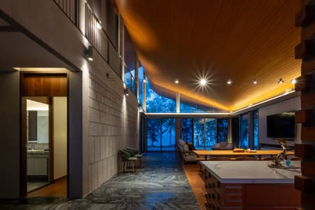 Mon Kluen House
